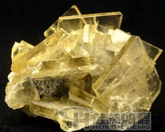 超微細(xì)重晶石磨粉機(jī)，重晶石粉碎機(jī)，重晶石磨粉設(shè)備