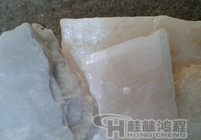 長(zhǎng)石，長(zhǎng)石粉，長(zhǎng)石的用途