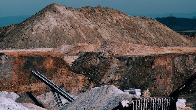 工信部出臺(tái)20條政策支持中小企業(yè)復(fù)工 2020年疫情下的中小型礦山如何求生存