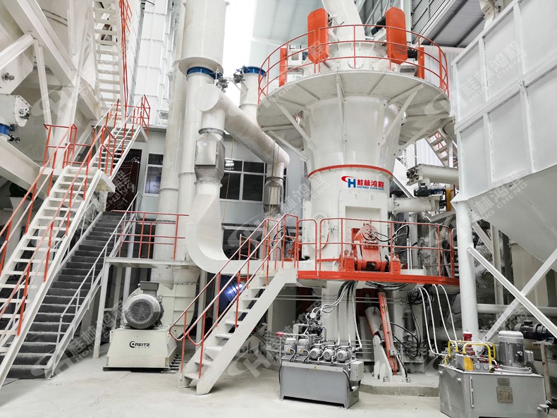 超細(xì)方解石磨粉機河南南召1250目生產(chǎn)線投產(chǎn) HLMX1300超細(xì)方解石磨粉機河南南召1250目生產(chǎn)線投產(chǎn)