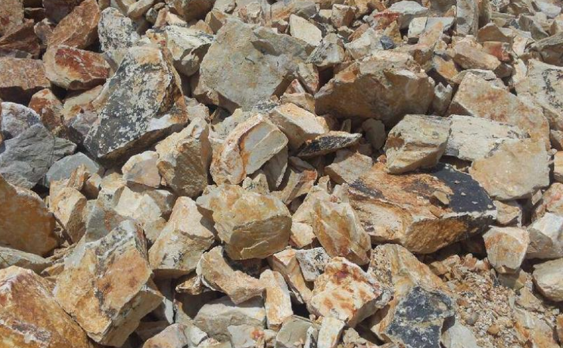 耐火材料原料有哪些？耐材專用磨粉機告訴你